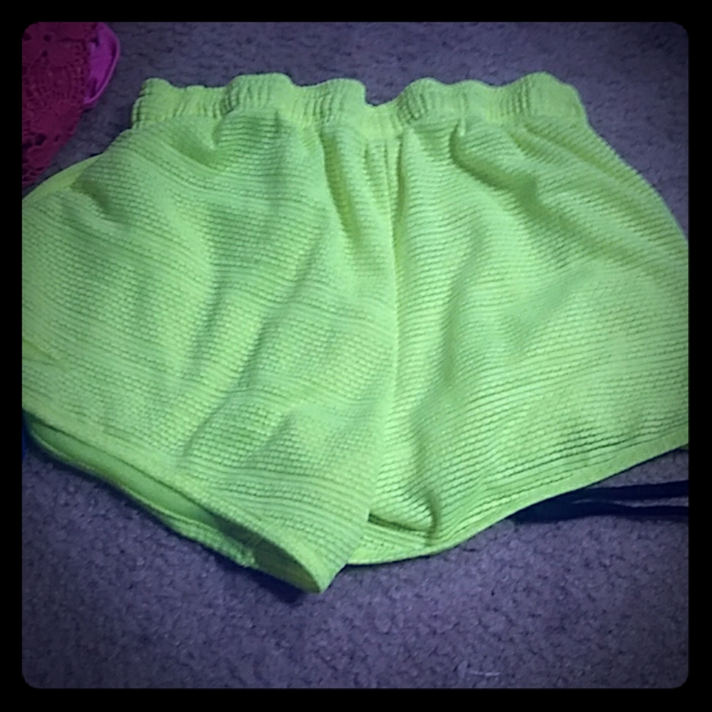 Neon yellow Shorts